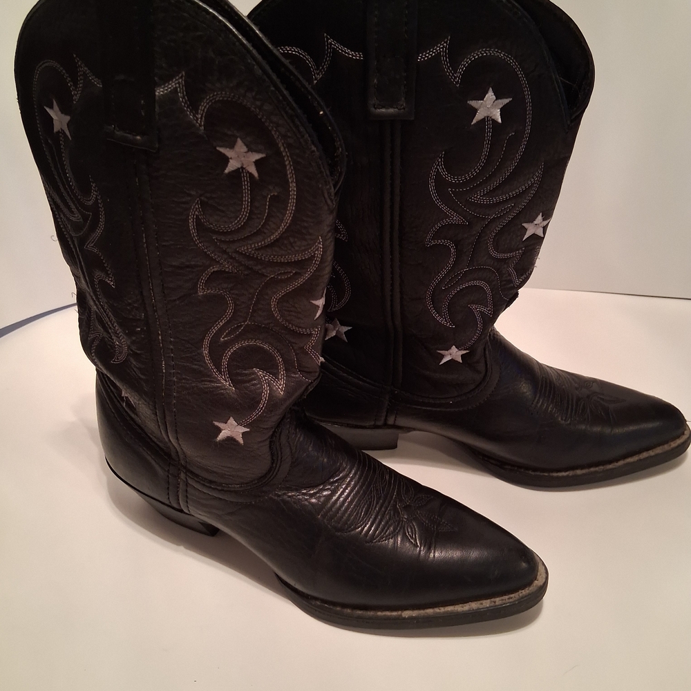 Laredo  Black Heeled Boots with White Star Accents - Picture 5 of 9